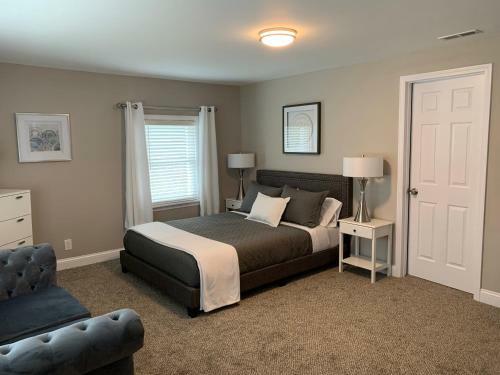 Elegant & Spacious 3/2 Gem In Harper Woods