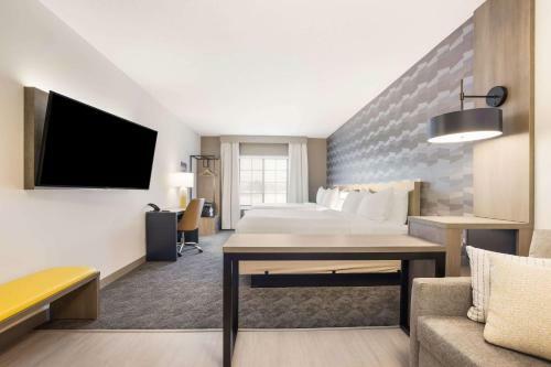 Hotel Comfort Inn & Suites