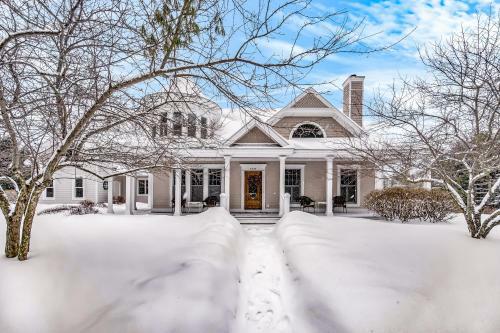 Harbor Springs Holiday