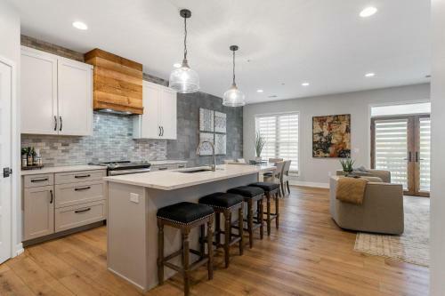 The Evelyn Suite 202