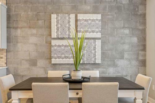 The Evelyn Suite 202