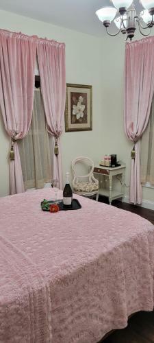 Holland Farmhouse Inn B&B