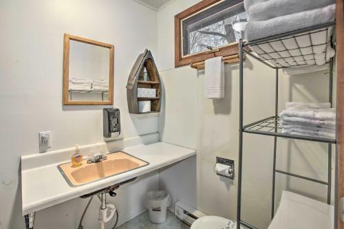 Hike, Fish And Hunt At Cozy Steel Head Suite