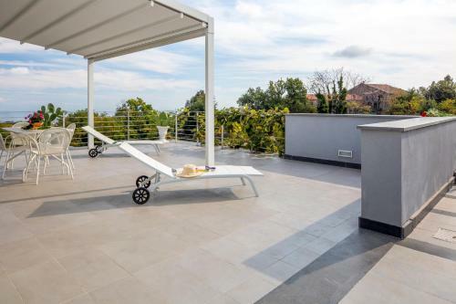 Design Villa In Piedimonte Etneo