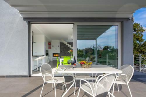 Design Villa In Piedimonte Etneo