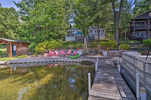 Waterfront Lake Cabin With Boat Dock, Fire Pit And Kayaks