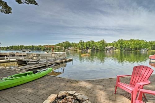 Waterfront Lake Cabin With Boat Dock, Fire Pit And Kayaks