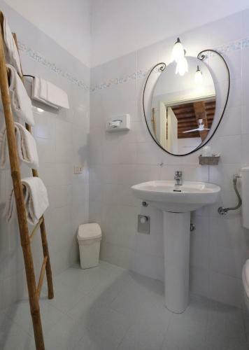 Hostal Oliviera Camere