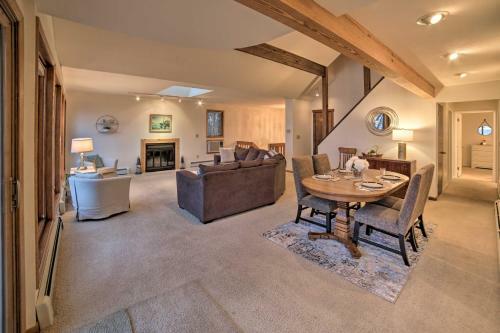 Lake Michigan Home With Private Beach And Deck!