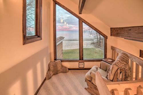 Lake Michigan Home With Private Beach And Deck!