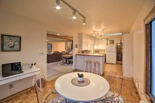 Lake Michigan Home With Private Beach And Deck!