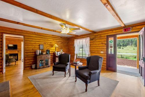 The Grand Living Bed & Breakfast