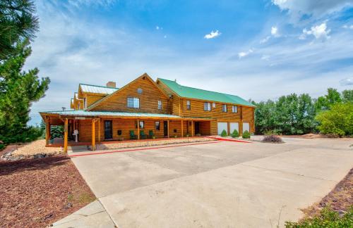 The Grand Living Bed & Breakfast