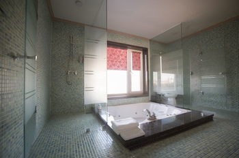 Landmark Hotel