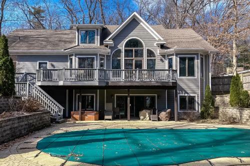 Creekside Retreat