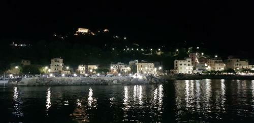 Apartamento Petra Marina Hydra