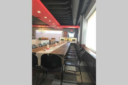 Apartamento Rest Stop, Events, Entire Unit, 1200sf, No Stairs.