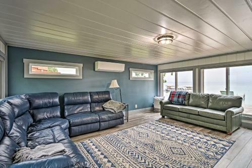 Higgins Lake House And Bunkhouse With Dock