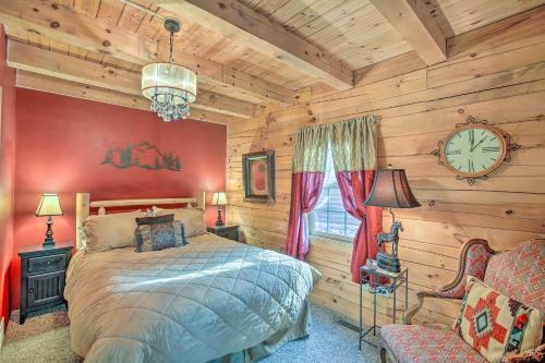 Resort Cabin With Fire Pit Golf, Hike, And Play!