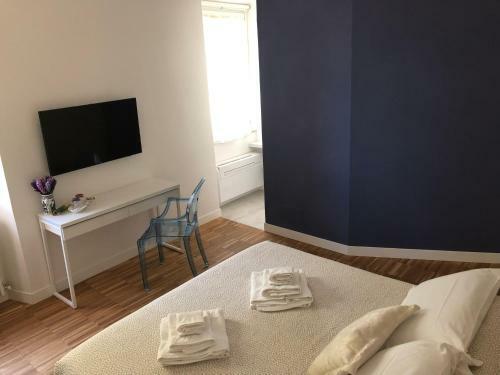 B&B Dimor'�