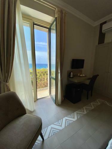 Hostal Dimora Le Pietre Del Mare