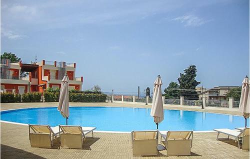 Nice Apartment In Pizzo With 2 Bedrooms