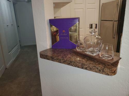 Bed & Breakfast Private Guest Suite Private Bath Comfortable Luxury Corporate Apartment With Pool