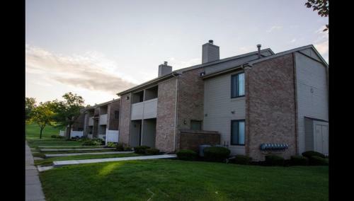 Bed & Breakfast Private Guest Suite Private Bath Comfortable Luxury Corporate Apartment With Pool