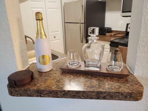 Bed & Breakfast Private Master Suite Comfortable Luxury Corporate Apartment With Pool