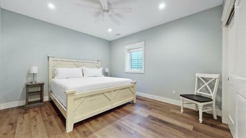 Luxurious 6 Bedroom, 6 Bath Home Only 1 Block From South Beach