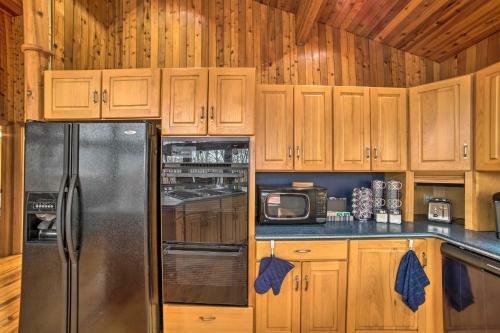 Grand Escape With Deck, Game Room, Nature View!