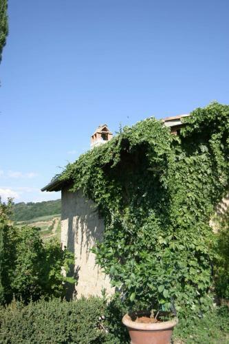 Iris Holiday Home