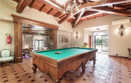 Apartamentos Stunning Home In Poggio Catino W/ Outdoor Swimming Pool, Sauna And Wifi
