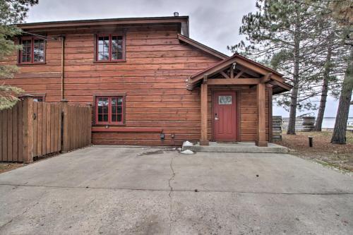Lakefront Retreat With Fire Pit, Dock And Grill!
