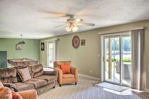 Picturesque Lakefront Retreat With Fire Pit!
