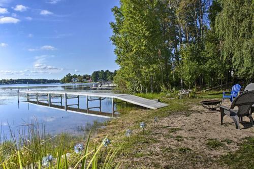 Picturesque Lakefront Retreat With Fire Pit!