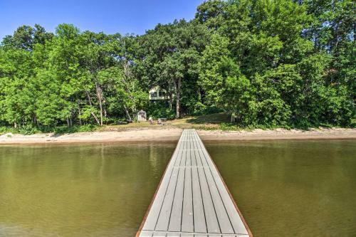 Waterfront Leech Lake Cabin With Dock, Fire Pit