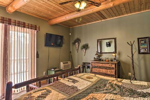 Expansive Ruth Lake Home With Dock, Firepit And Beach!