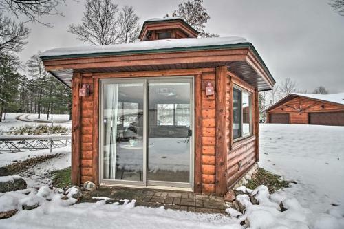 Expansive Ruth Lake Home With Dock, Firepit And Beach!
