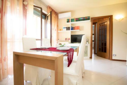 Pisa Books & Tower Apartment