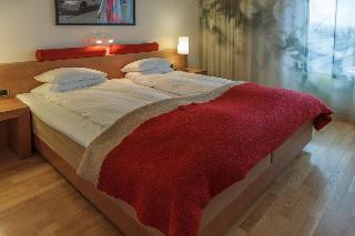 First Hotel G