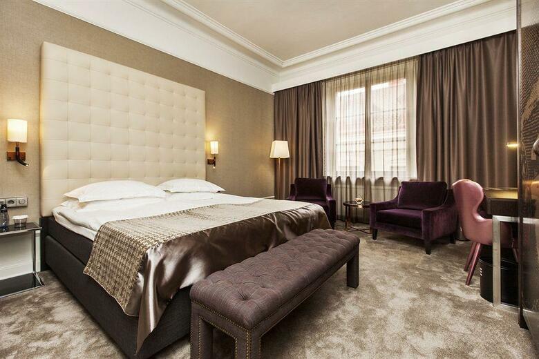 Hotel Elite Plaza