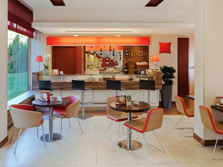 Hotel Ibis Aero