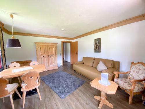 Hostal Landhotel Restaurant Jostalst�ble
