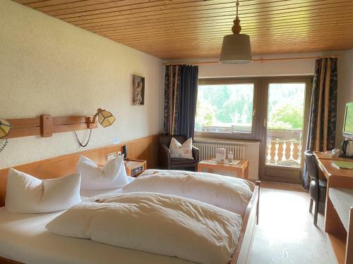 Hostal Landhotel Restaurant Jostalst�ble