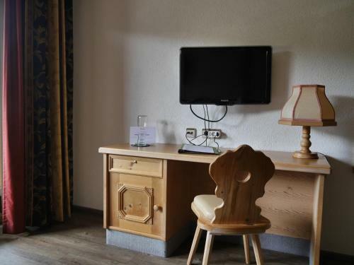Hostal Landhotel Restaurant Jostalst�ble