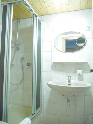 Hostal Landhotel Restaurant Jostalst�ble