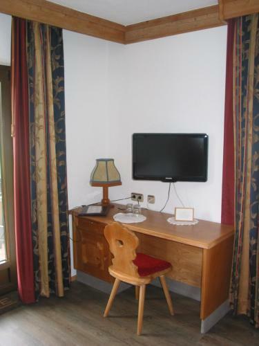 Hostal Landhotel Restaurant Jostalst�ble