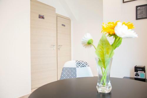 Hostal Suite Black And Wite