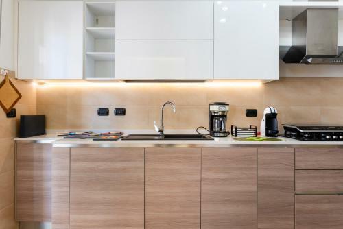 Porta A Mare Rock Apartment With Terrace And Private Parking